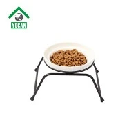 Apakah tempat makan anjing berbahan logam dapat digunakan di rumah yang memel...